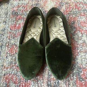 Birdies Heron Slippers in forest green velvet